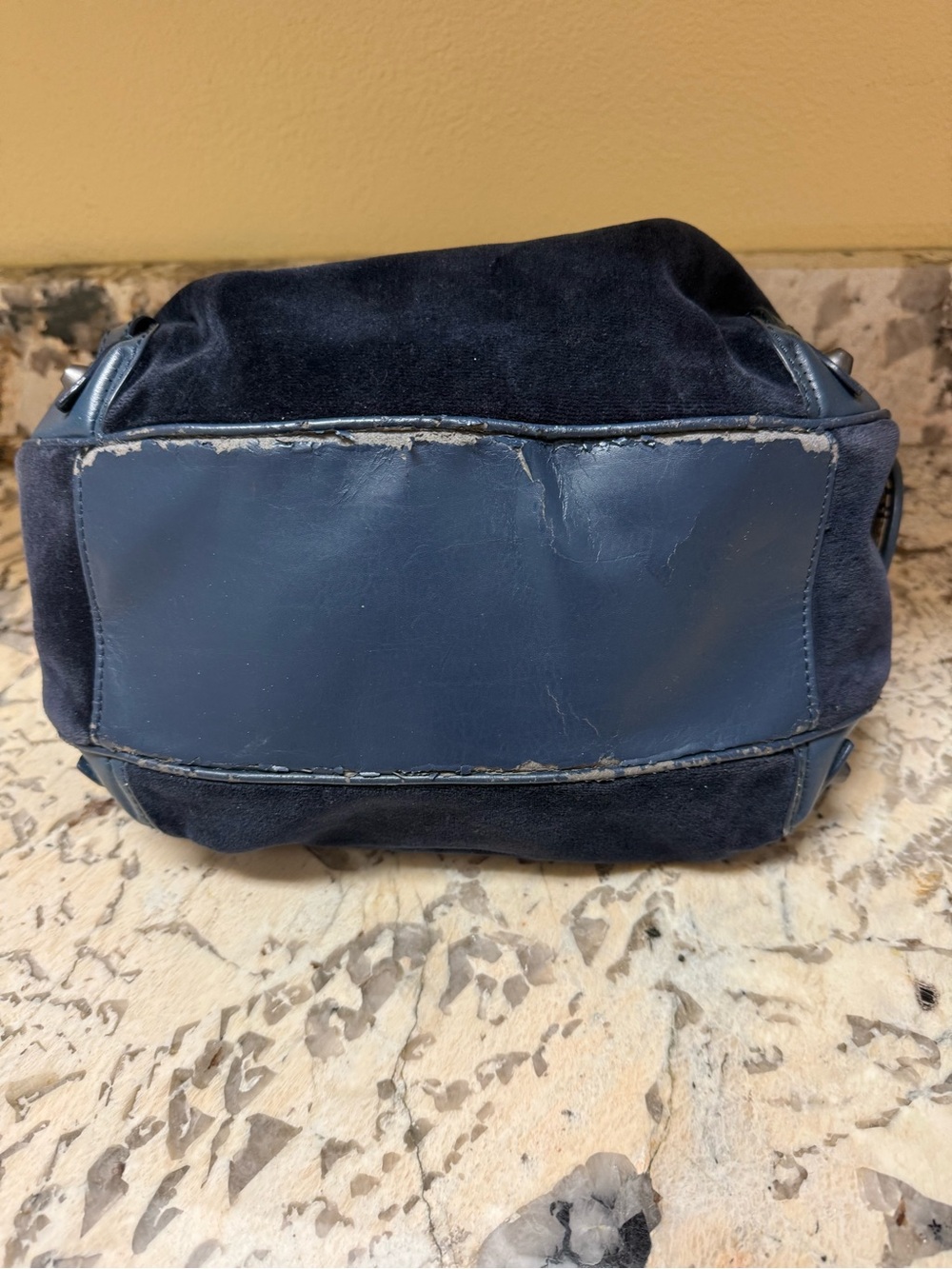 Juicy Couture Navy Velvet Crest small fluffy hand bag as is - Picture 9 of 9
